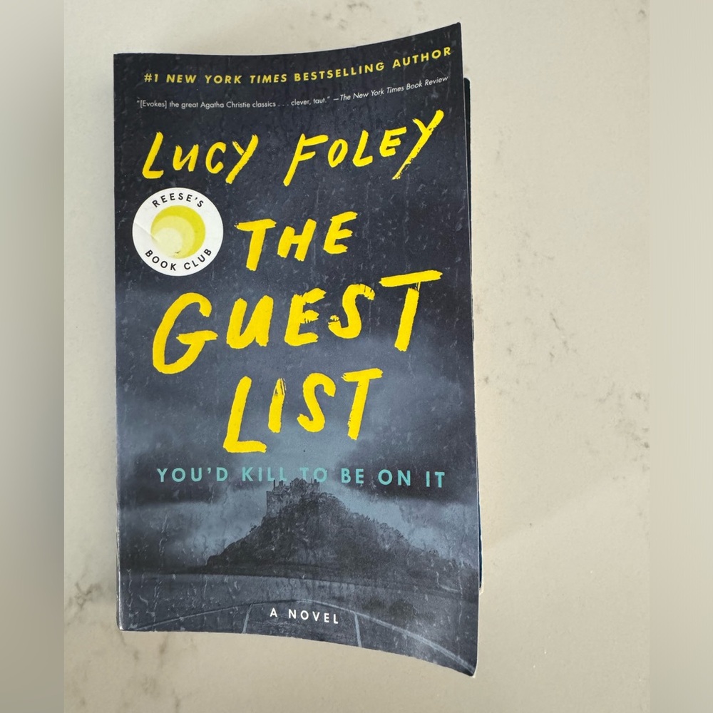 Lucy Foley The Guest List paperback good condition
